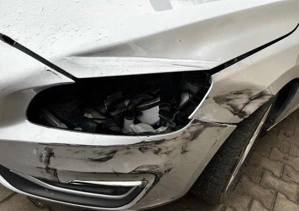 Volvo S60 cena 30900 przebieg: 168000, rok produkcji 2015 z Jarocin małe 407
